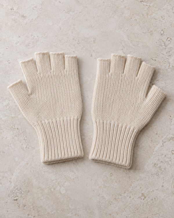 Beige fingerlose Strickhandschuhe mit geripptem Handgelenk